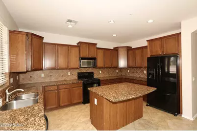 7062 W Andrew Lane, Peoria, AZ 85383 - Photo 5