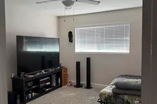 3725 W Keim Dr, Phoenix, AZ 85019 - Photo 15