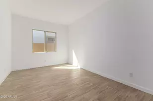 15808 W Desert Hollow Dr, Surprise, AZ 85387 - Photo 29