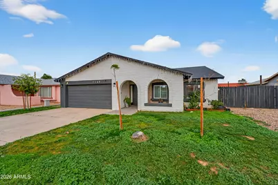 7148 W Catalina Drive, Phoenix, AZ 85033 - Photo 1
