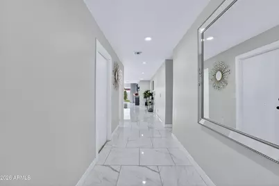 7148 W Catalina Drive, Phoenix, AZ 85033 - Photo 3