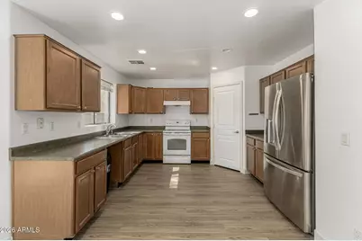 7327 W Cordes Road, Phoenix, AZ 85043 - Photo 15