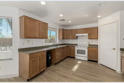 7327 W Cordes Road, Phoenix, AZ 85043 - Photo 17