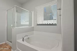 10802 W Saddlehorn Rd, Peoria, AZ 85383 - Photo 13