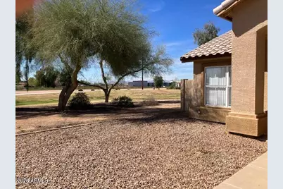 8008 W Rancho Drive, Glendale, AZ 85303 - Photo 5