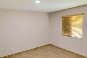 19842 N 9th St, Phoenix, AZ 85024 - Photo 11