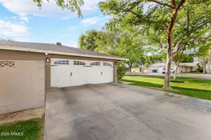 611 E Nicolet Ave, Phoenix, AZ 85020 - Photo 17