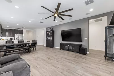 7433 S 22nd Avenue, Phoenix, AZ 85041 - Photo 7