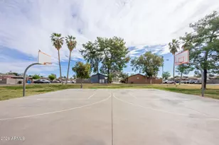 3645 N 71st Ave, Phoenix, AZ 85033 - Photo 27