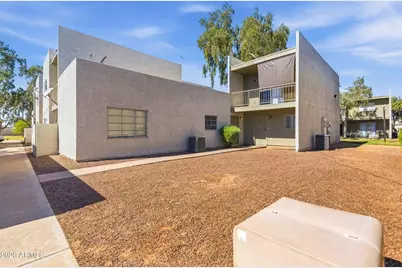 2828 E Tierra Buena Lane, Phoenix, AZ 85032 - Photo 1