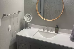 100 E Fillmore St, Phoenix, AZ 85004 - Photo 13