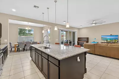 13440 W Remuda Drive, Peoria, AZ 85383 - Photo 11