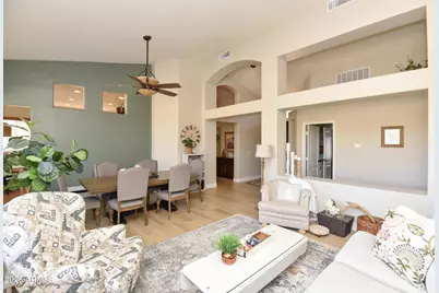 362 E Horseshoe Avenue, Gilbert, AZ 85296 - Photo 9