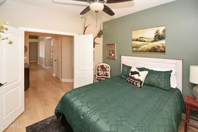 362 E Horseshoe Avenue, Gilbert, AZ 85296 - Photo 41