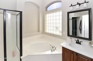 362 E Horseshoe Ave, Gilbert, AZ 85296 - Photo 49