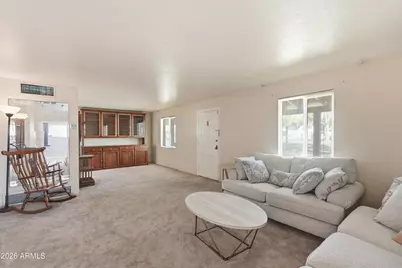 3223 E Weldon Avenue, Phoenix, AZ 85018 - Photo 7