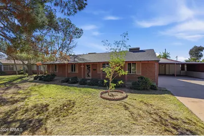 3223 E Weldon Avenue, Phoenix, AZ 85018 - Photo 5