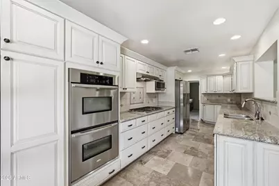 3223 E Weldon Avenue, Phoenix, AZ 85018 - Photo 19