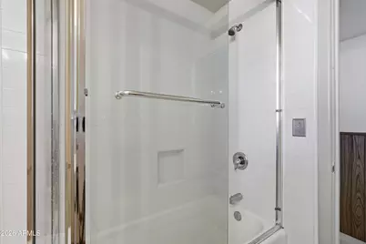 3223 E Weldon Avenue, Phoenix, AZ 85018 - Photo 39