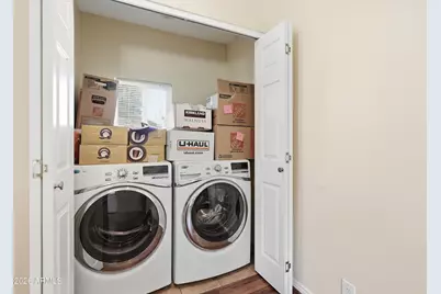 3223 E Weldon Avenue, Phoenix, AZ 85018 - Photo 57