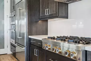 11138 N San Clemente St, Surprise, AZ 85388 - Photo 9