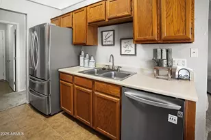 6715 N 81st Dr, Glendale, AZ 85303 - Photo 13