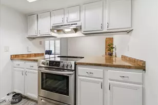 1402 E Guadalupe Rd, Tempe, AZ 85283 - Photo 1