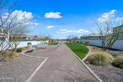 4631 S 23rd Way, Phoenix, AZ 85040 - Photo 17