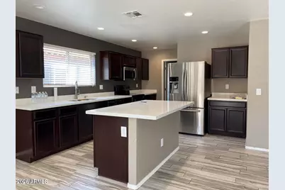 15791 W Caribbean Lane, Surprise, AZ 85379 - Photo 9