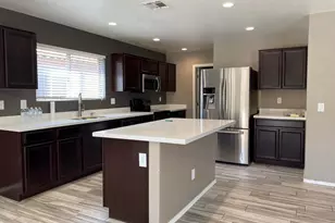 15791 W Caribbean Ln, Surprise, AZ 85379 - Photo 9