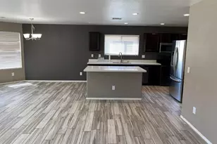 15791 W Caribbean Ln, Surprise, AZ 85379 - Photo 7