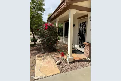 2552 W Saint Catherine Avenue, Phoenix, AZ 85041 - Photo 11