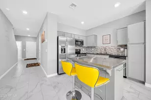 8326 N 22nd Ln, Phoenix, AZ 85021 - Photo 11