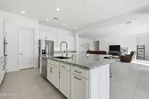 3407 E Valencia Dr, Phoenix, AZ 85042 - Photo 23