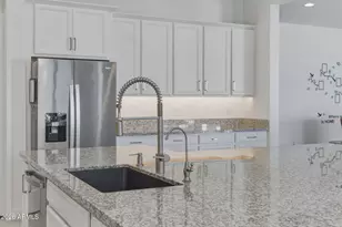 3407 E Valencia Dr, Phoenix, AZ 85042 - Photo 9