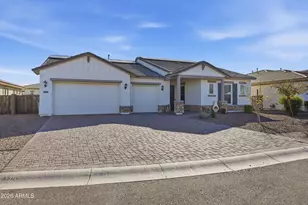 3407 E Valencia Dr, Phoenix, AZ 85042 - Photo 11