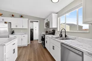 936 Deer Field Blvd, Winslow, AZ 86047 - Photo 3