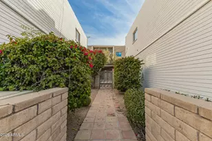 6935 E 4th St, Scottsdale, AZ 85251 - Photo 21