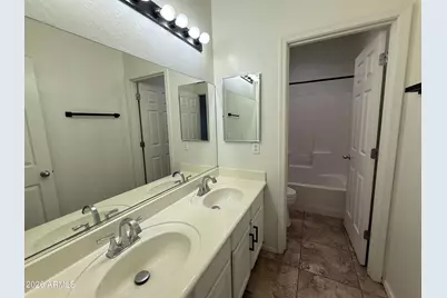 3013 S Sailors Way, Gilbert, AZ 85295 - Photo 27