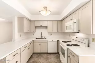 9550 N 94th Pl, Scottsdale, AZ 85258 - Photo 15