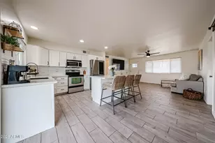 5743 S Westfall Ave, Tempe, AZ 85283 - Photo 7