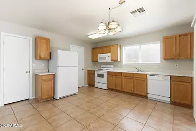 2413 E Hazeltine Way, Chandler, AZ 85249 - Photo 11