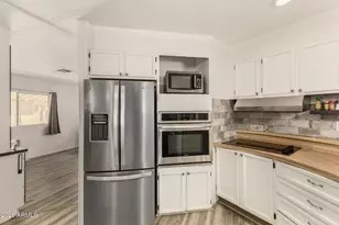 10960 N 67th Ave, Glendale, AZ 85304 - Photo 9