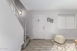 10207 North 8th St, Phoenix, AZ 85020 - Photo 3