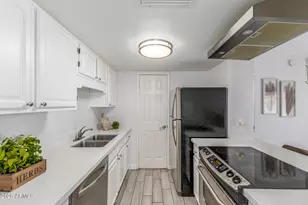 10207 North 8th St, Phoenix, AZ 85020 - Photo 7