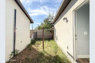2427 W Yavapai Street #A, Phoenix, AZ 85009 - Photo 29