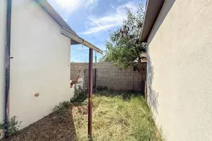 2427 W Yavapai St, Phoenix, AZ 85009 - Photo 27