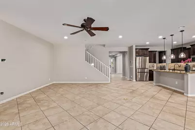 9372 W Louise Drive, Peoria, AZ 85383 - Photo 5