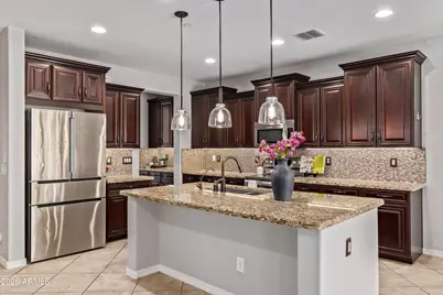 9372 W Louise Drive, Peoria, AZ 85383 - Photo 7