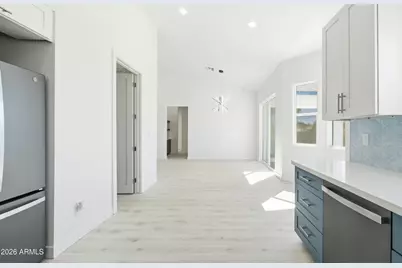 2245 E Capri Circle, Mesa, AZ 85204 - Photo 5